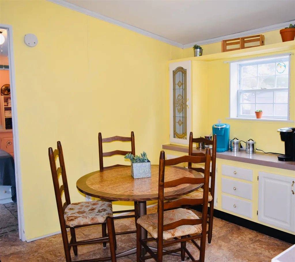 4 Keith Street Nashua NH 03062