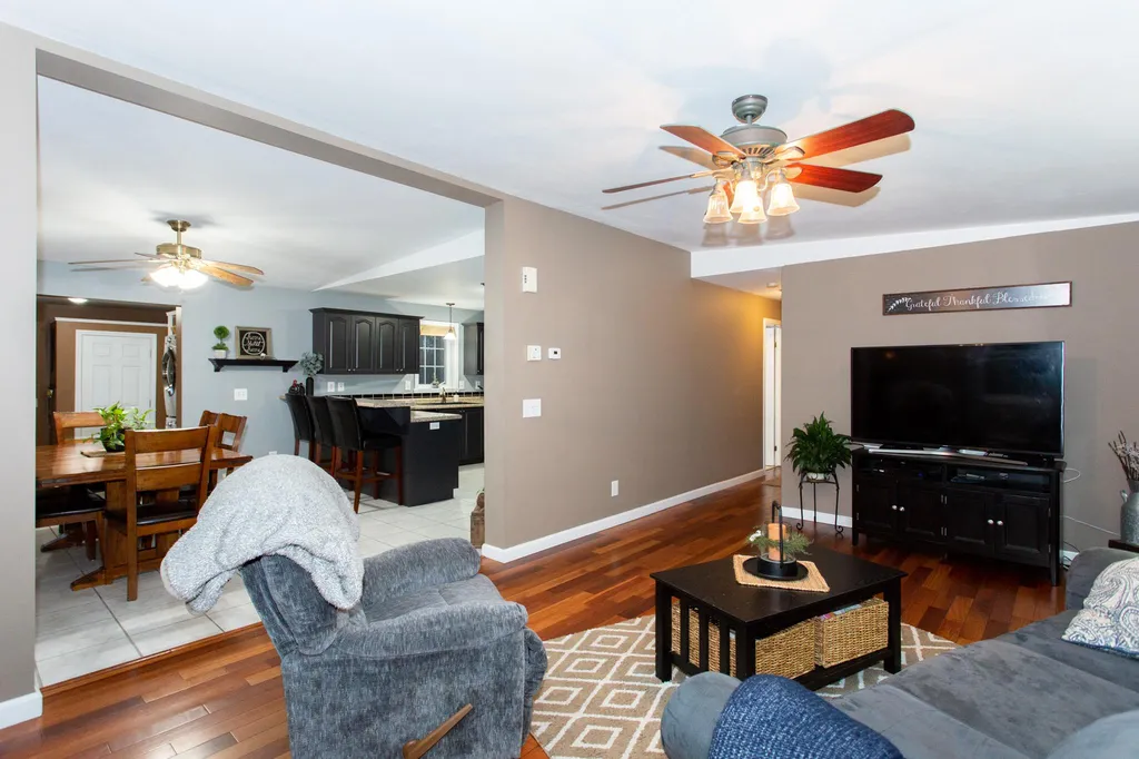 16 Gilbert Road Allenstown NH 03275