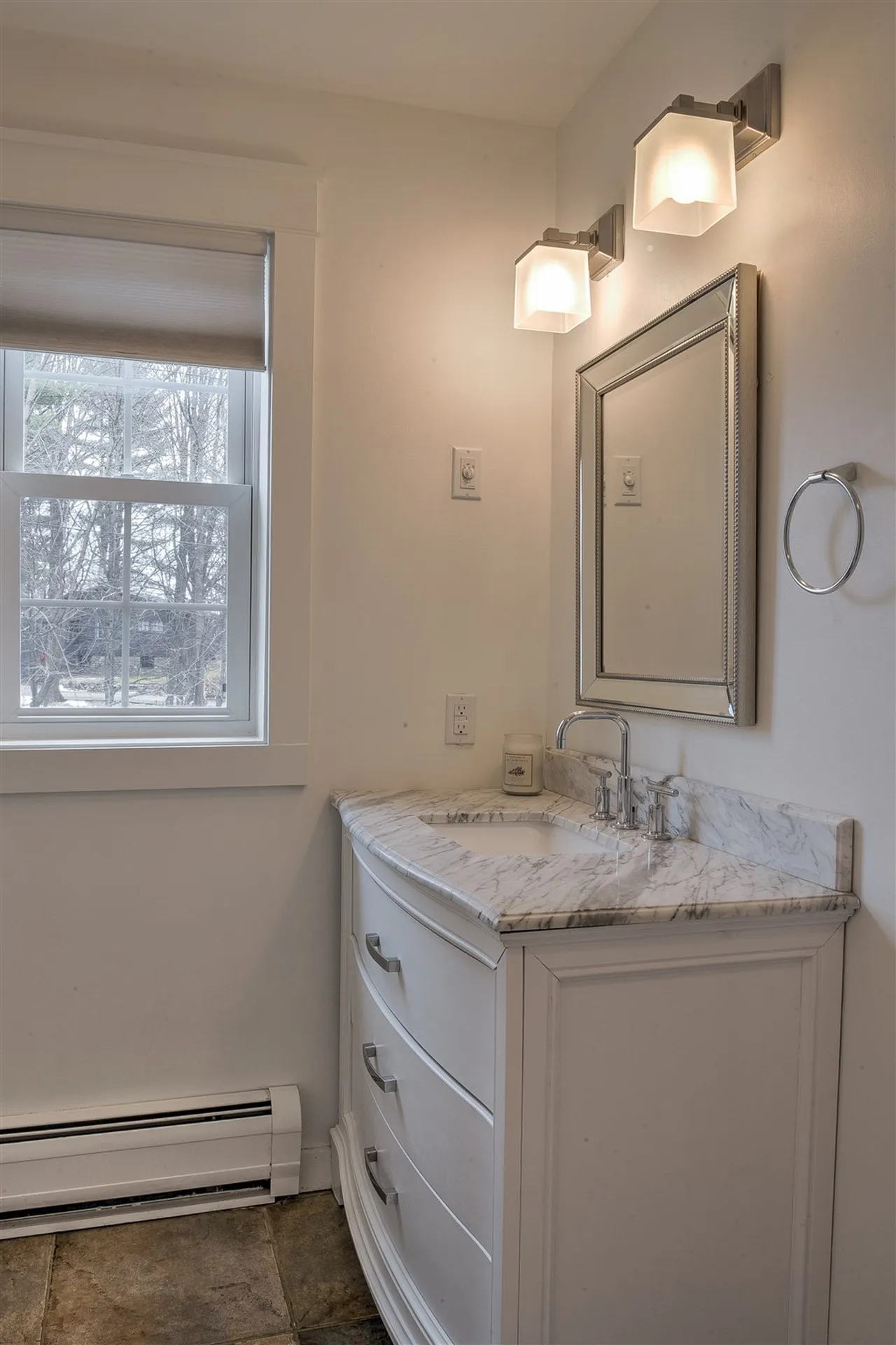 8 Vine Street Peterborough NH 03458