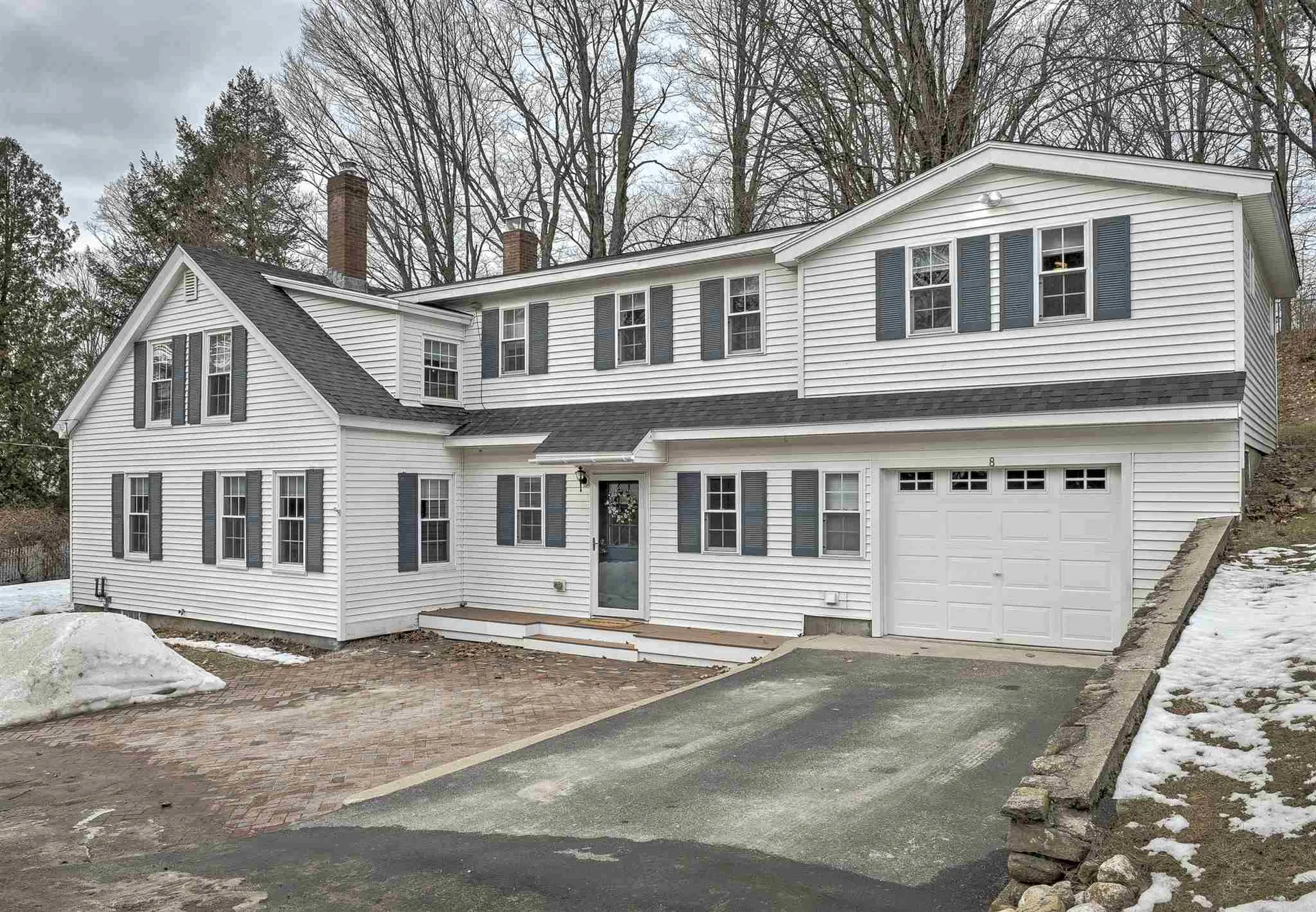 8 Vine Street Peterborough NH 03458