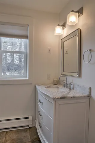 8 Vine Street Peterborough NH 03458