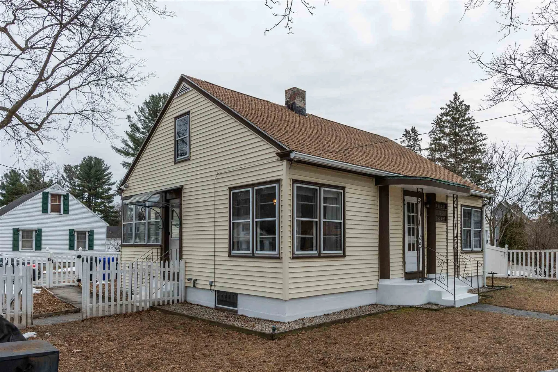 273 Rockland Avenue Manchester NH 03102