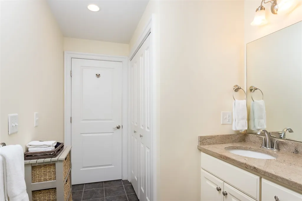 339 Ocean Boulevard Hampton NH 03842