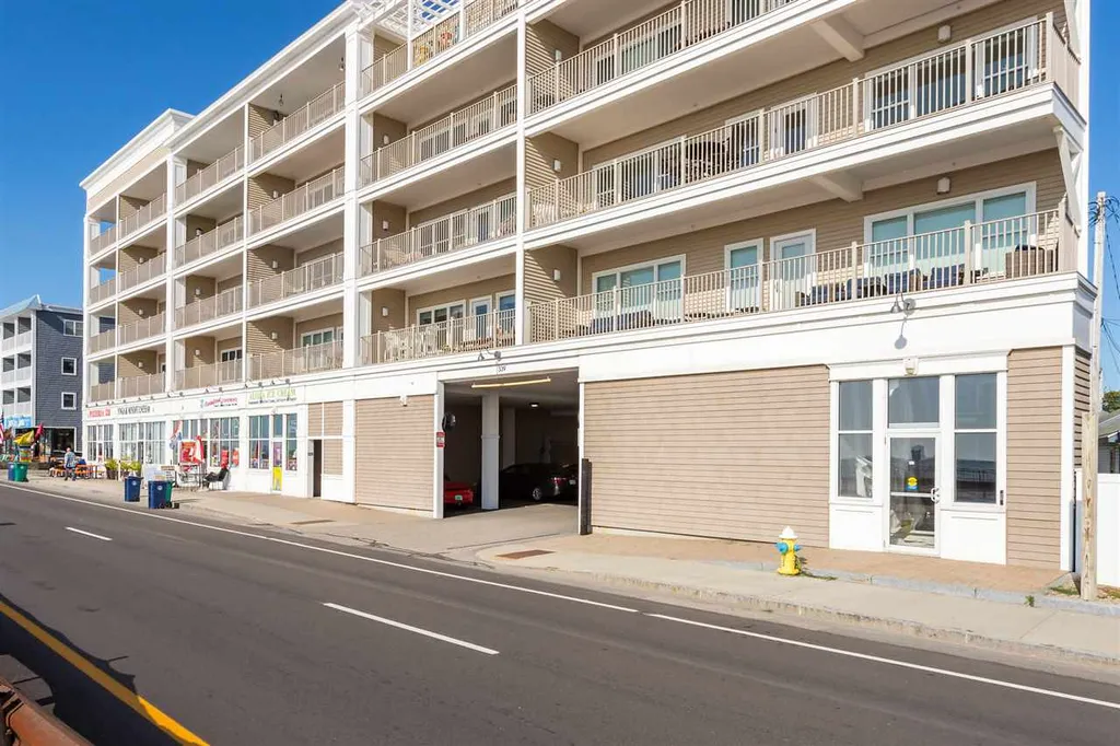 339 Ocean Boulevard Hampton NH 03842