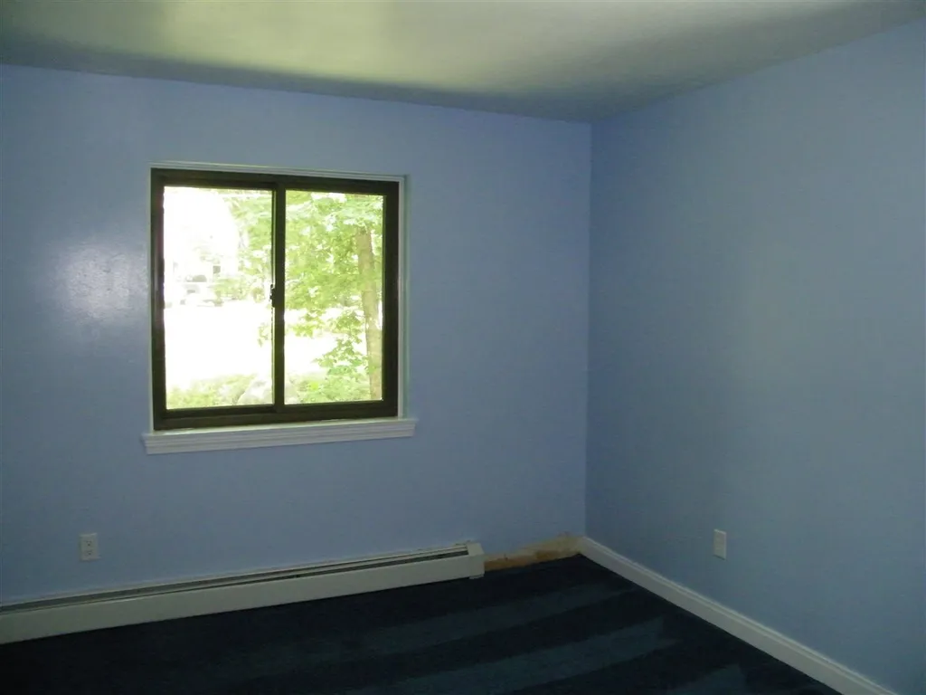 20 Cunningham Drive Derry NH 03038