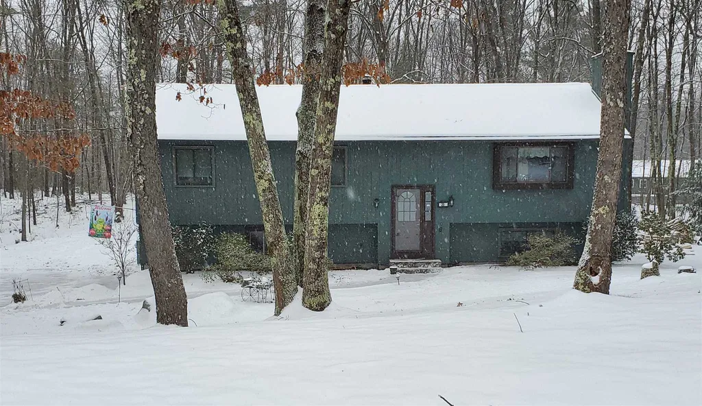 20 Cunningham Drive Derry NH 03038