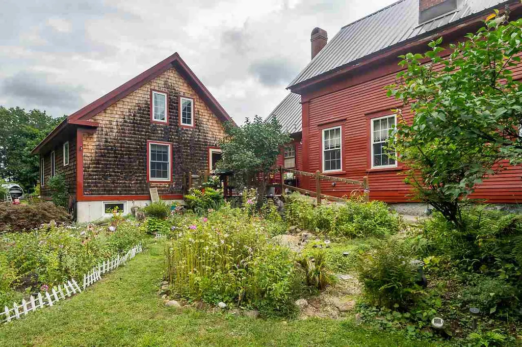 15 Jack Rabbit Lane Stratham NH 03885