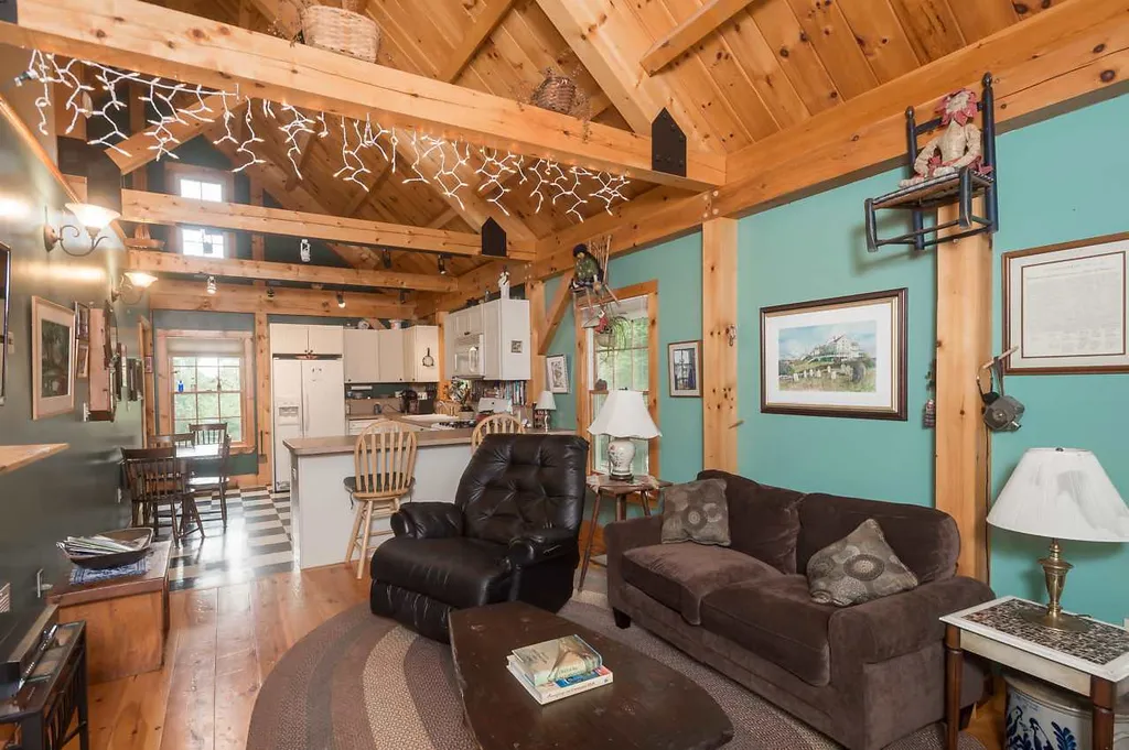 15 Jack Rabbit Lane Stratham NH 03885
