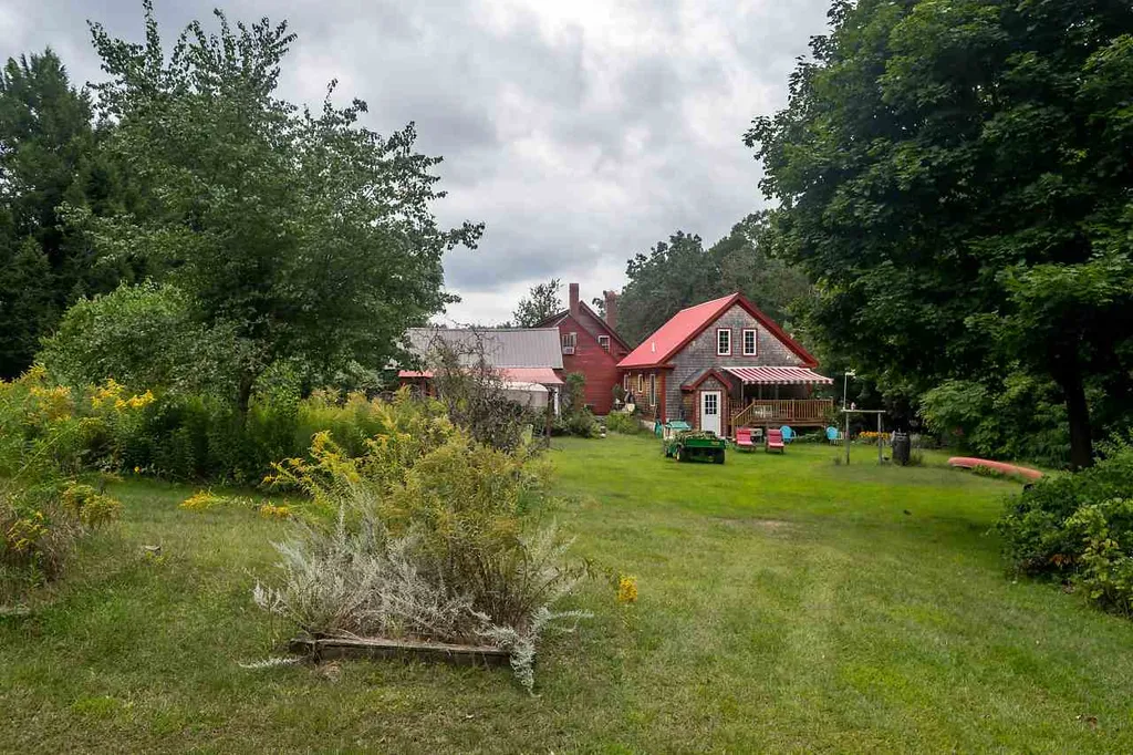 15 Jack Rabbit Lane Stratham NH 03885