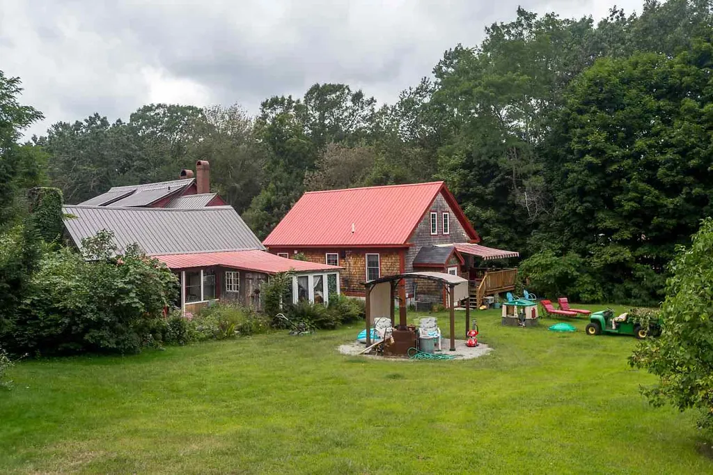 15 Jack Rabbit Lane Stratham NH 03885