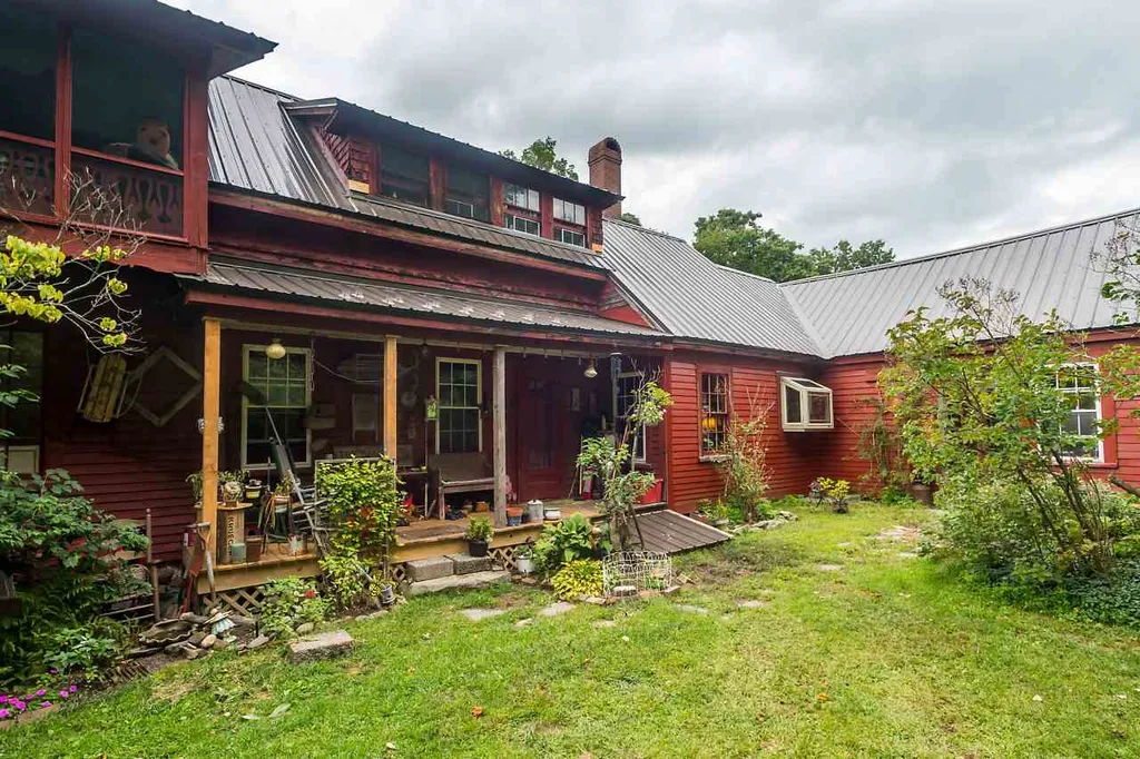 15 Jack Rabbit Lane Stratham NH 03885
