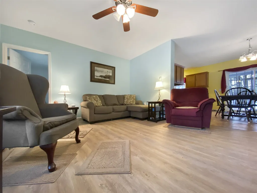 88 Pine Grove Circle North Hero VT 05474