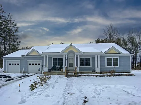 88 Pine Grove Circle North Hero VT 05474