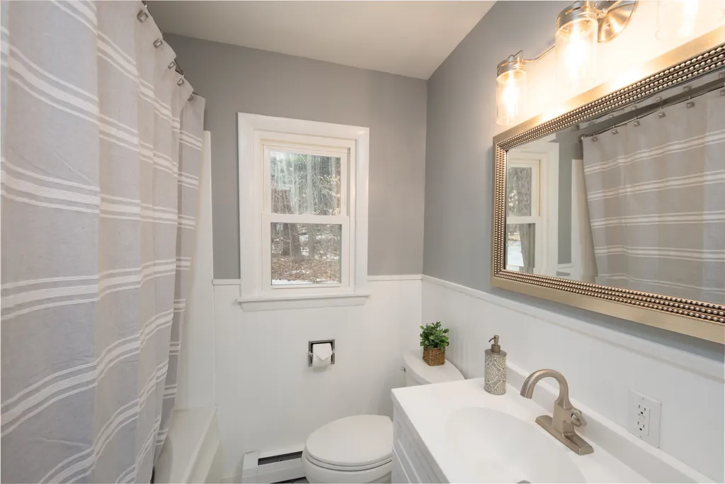 12 Bacon Drive Gilford NH 03249