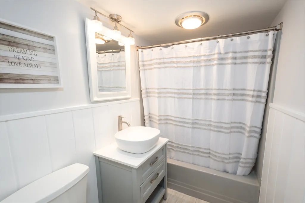 12 Bacon Drive Gilford NH 03249