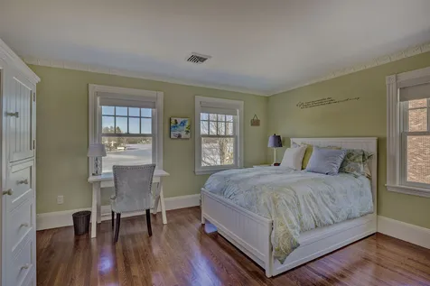 23 Lake Avenue Sunapee NH 03782