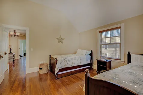 23 Lake Avenue Sunapee NH 03782