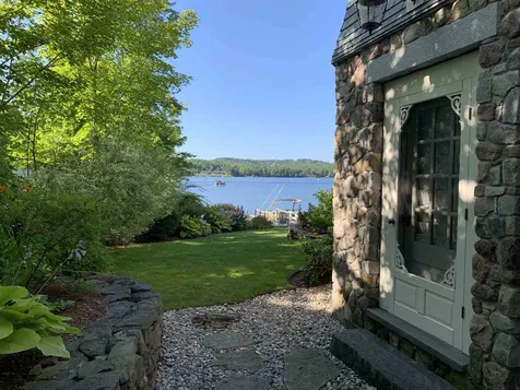 23 Lake Avenue Sunapee NH 03782