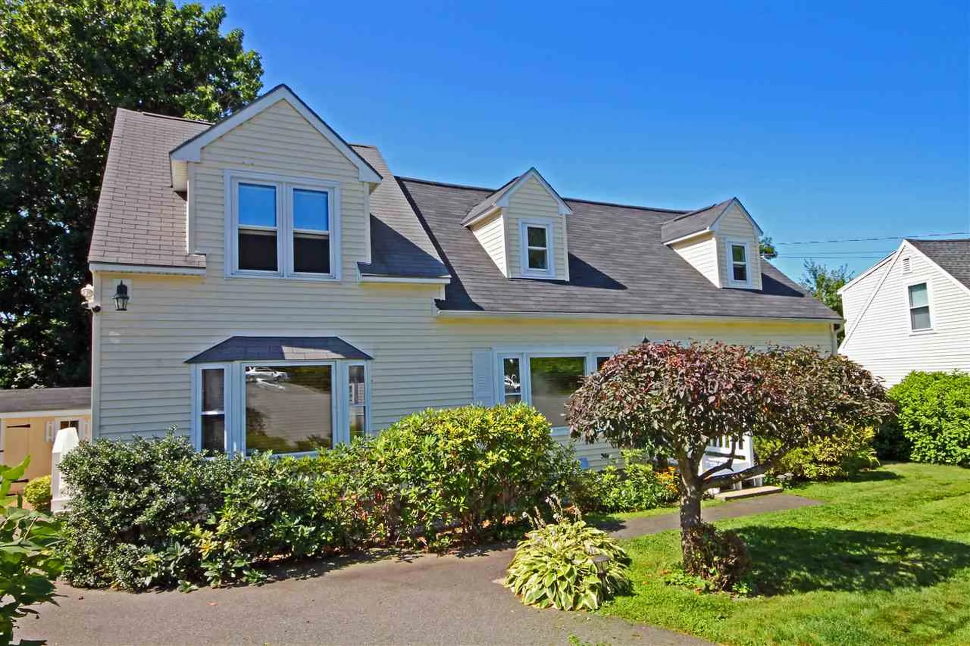 40 Cascade Circle Manchester NH 03103