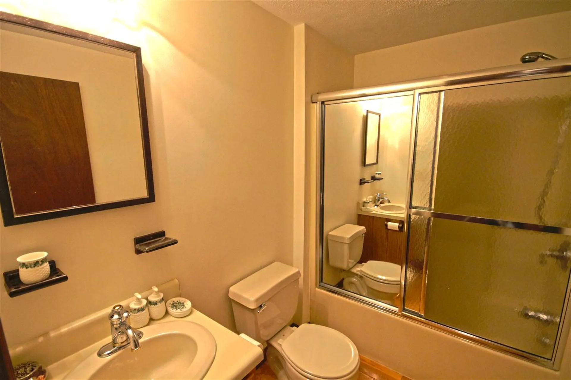 40 Cascade Circle Manchester NH 03103
