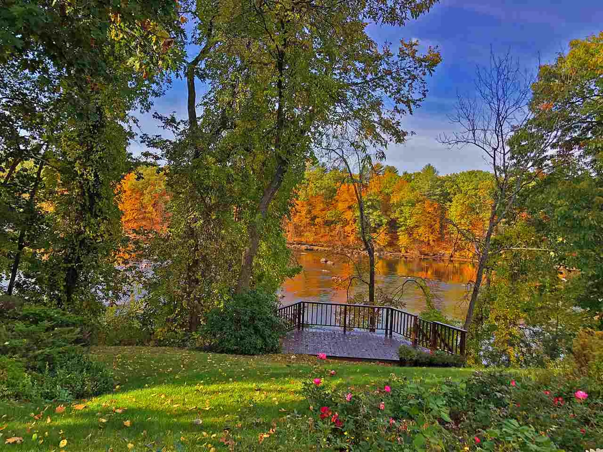 40 Cascade Circle Manchester NH 03103