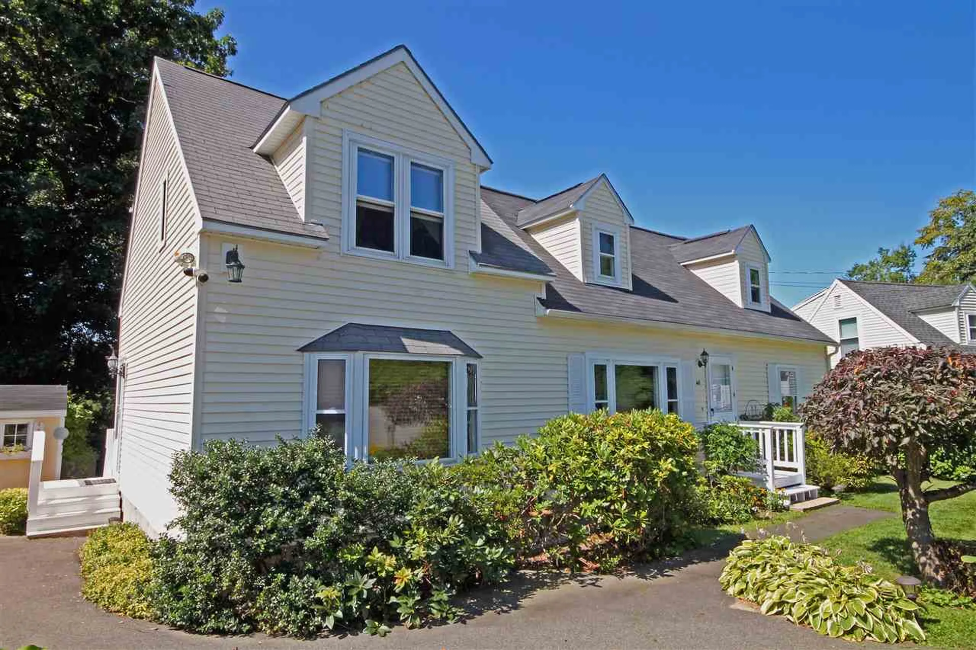 40 Cascade Circle Manchester NH 03103