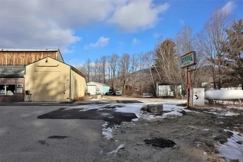 1536 Rumney Route 25 Rumney NH 03266