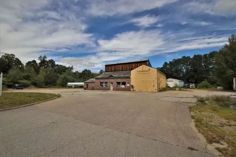 1536 Rumney Route 25 Rumney NH 03266