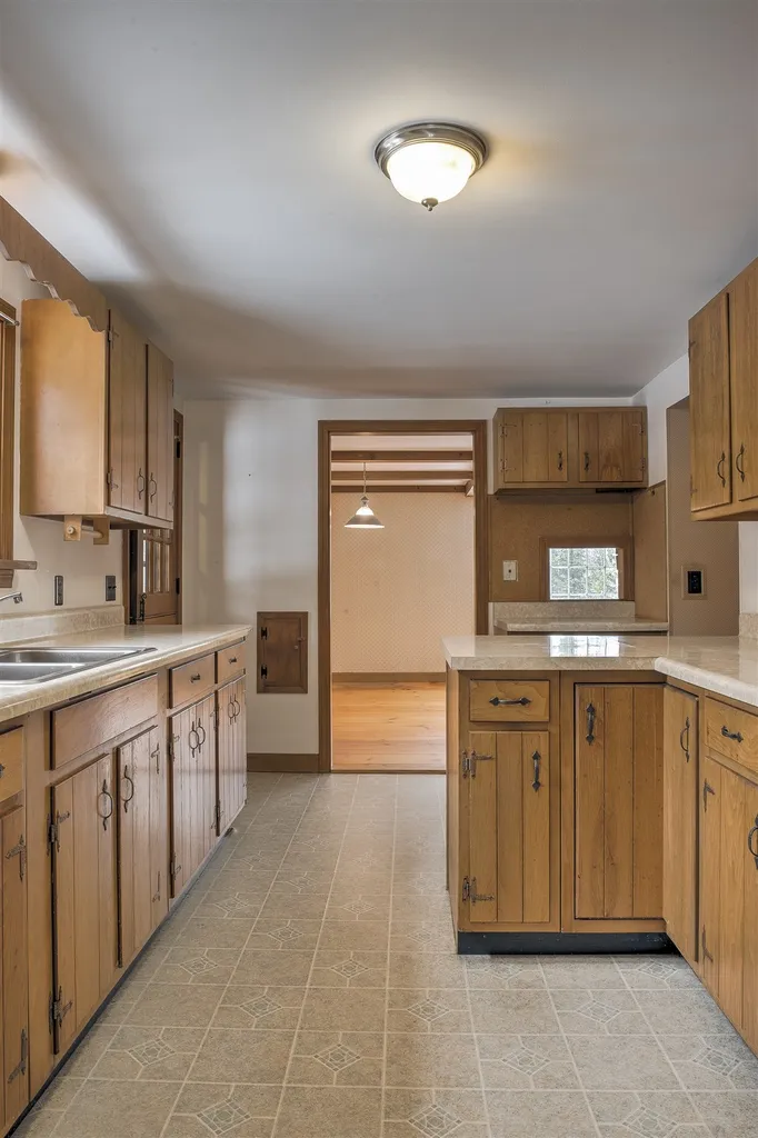 106 Twin Brook Road Chesterfield NH 03443