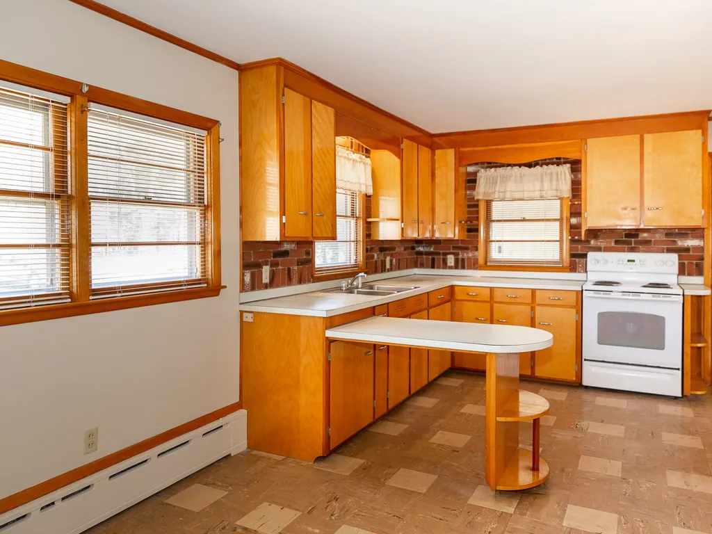 7 Spruce Lane Dover NH 03820
