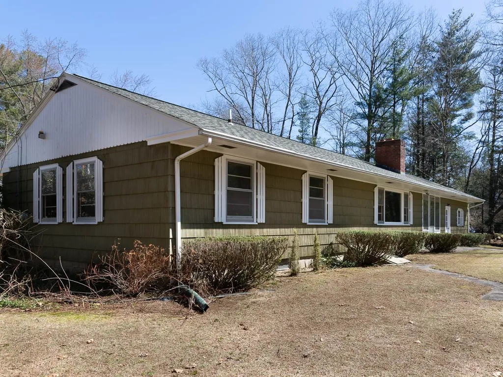 7 Spruce Lane Dover NH 03820