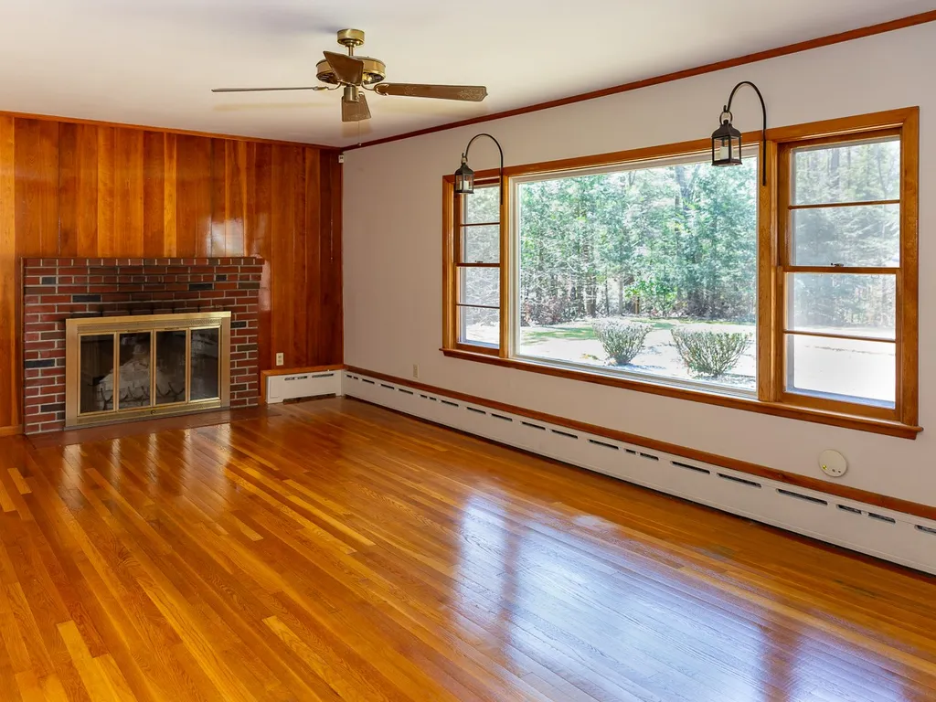 7 Spruce Lane Dover NH 03820