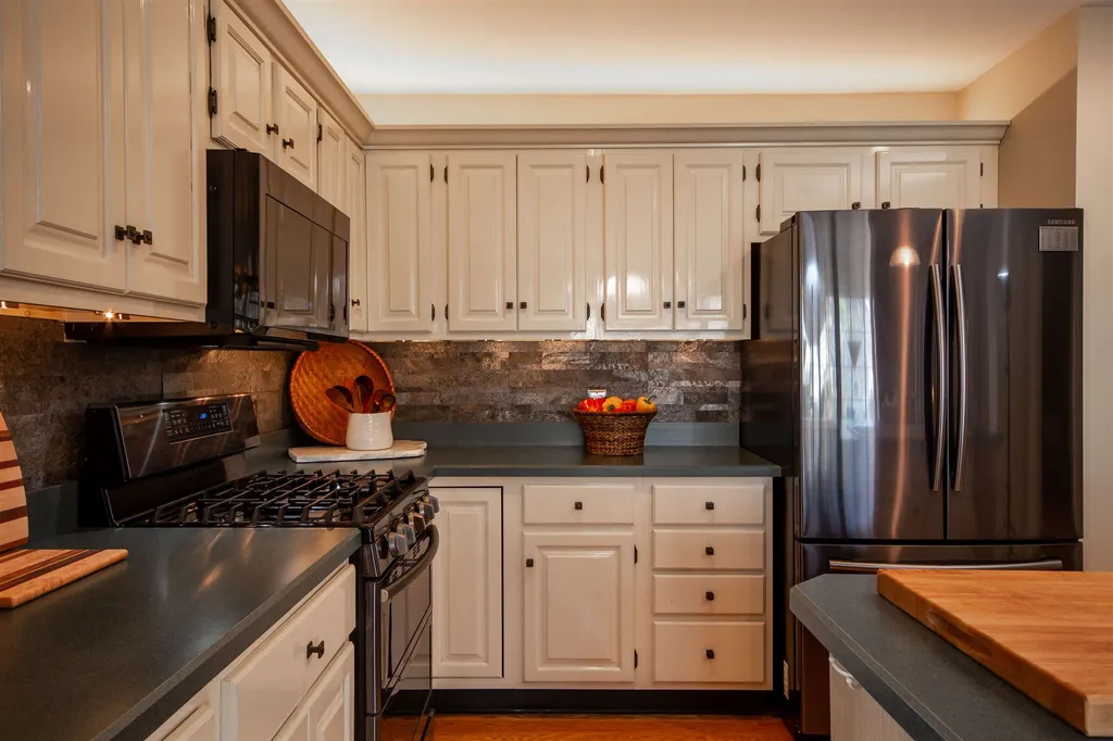 10 Bluestar Lane South Burlington VT 05403