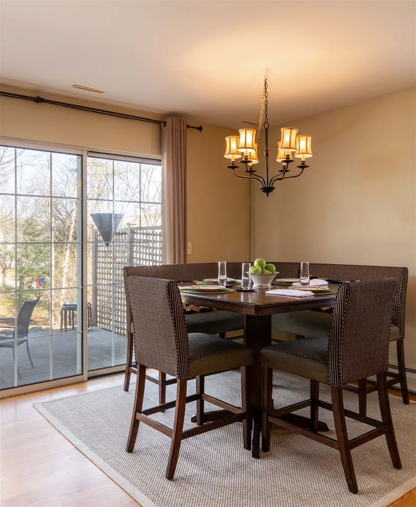 10 Bluestar Lane South Burlington VT 05403