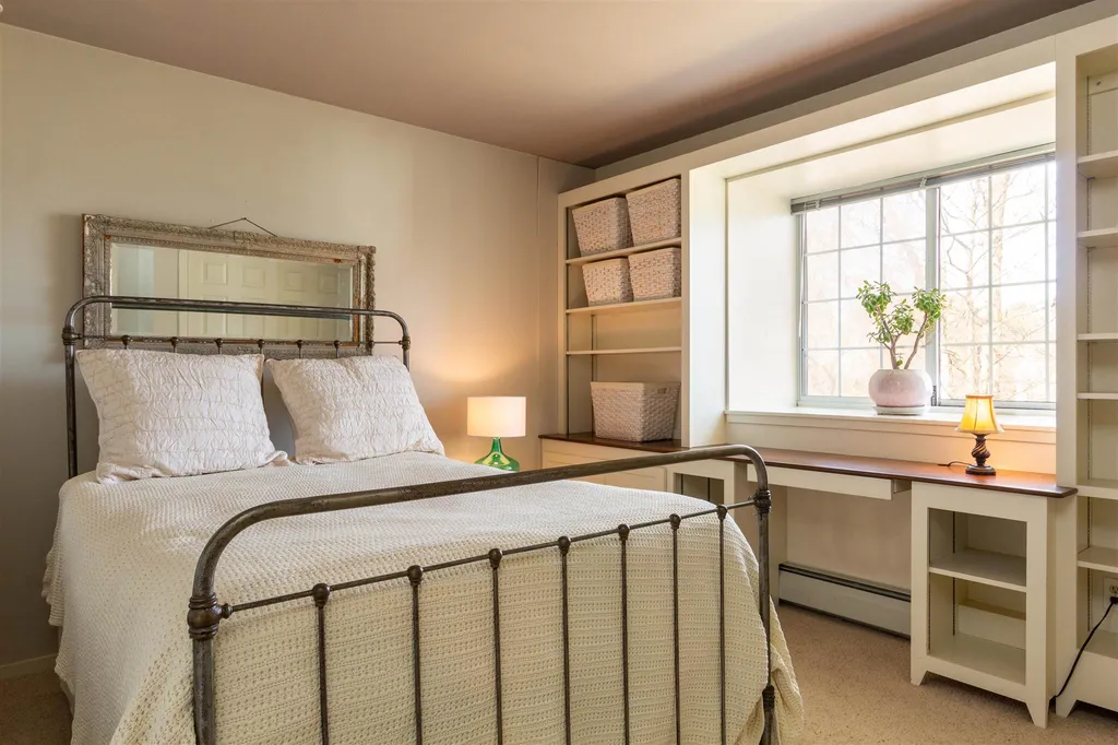 10 Bluestar Lane South Burlington VT 05403