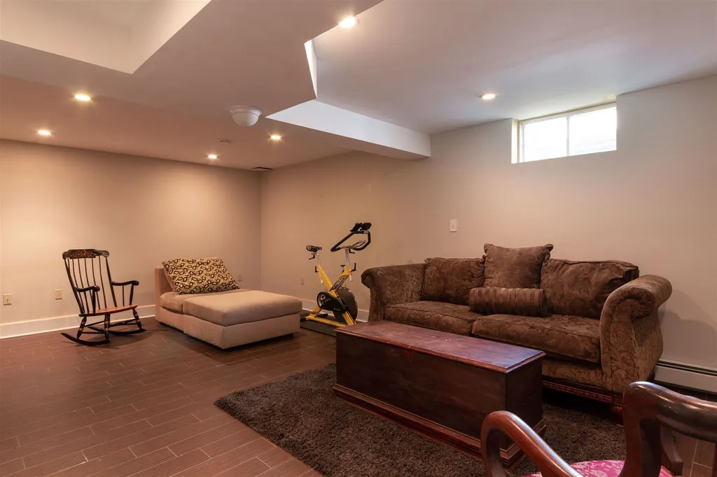 10 Bluestar Lane South Burlington VT 05403