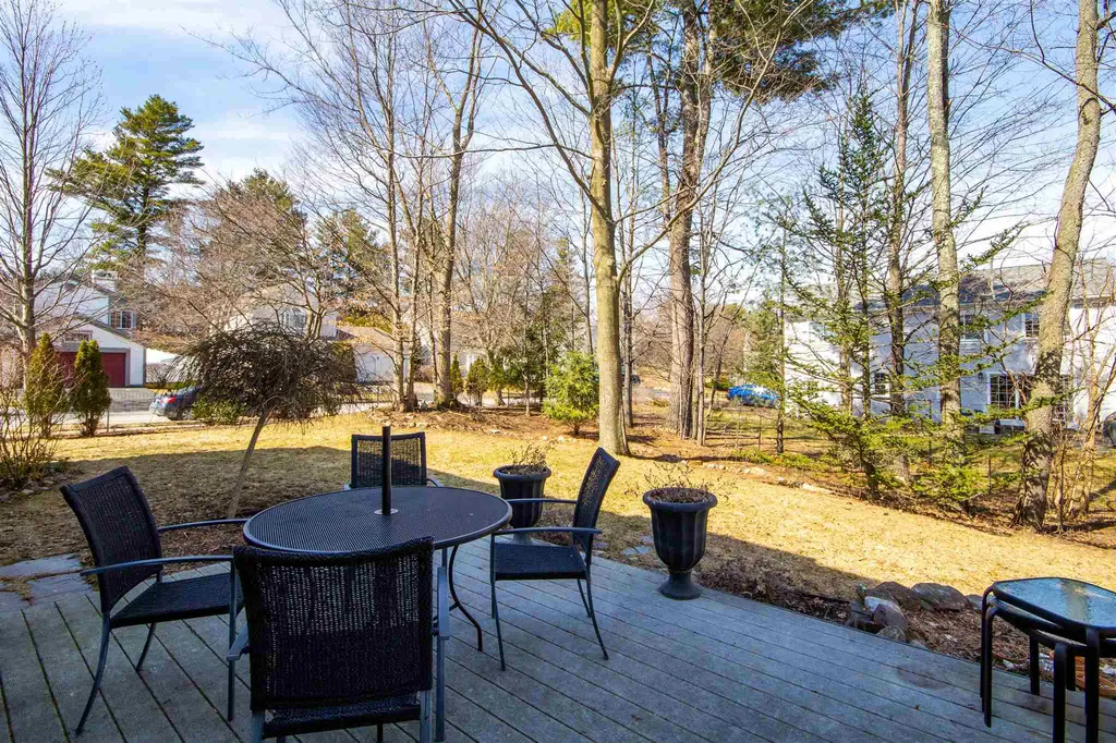 10 Bluestar Lane South Burlington VT 05403