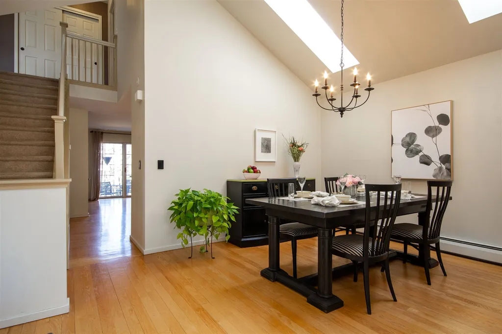 10 Bluestar Lane South Burlington VT 05403
