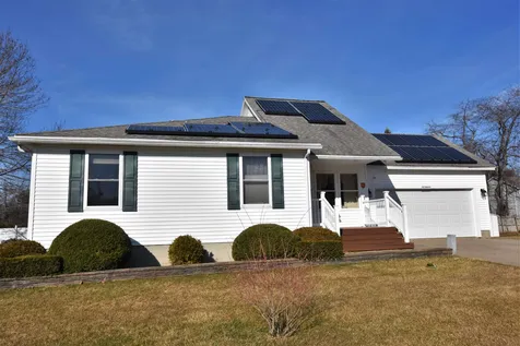 1 Lighthouse Way Seabrook NH 03874