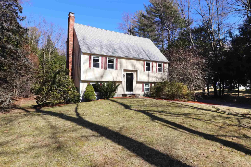 5 Blossom Road Windham NH 03087