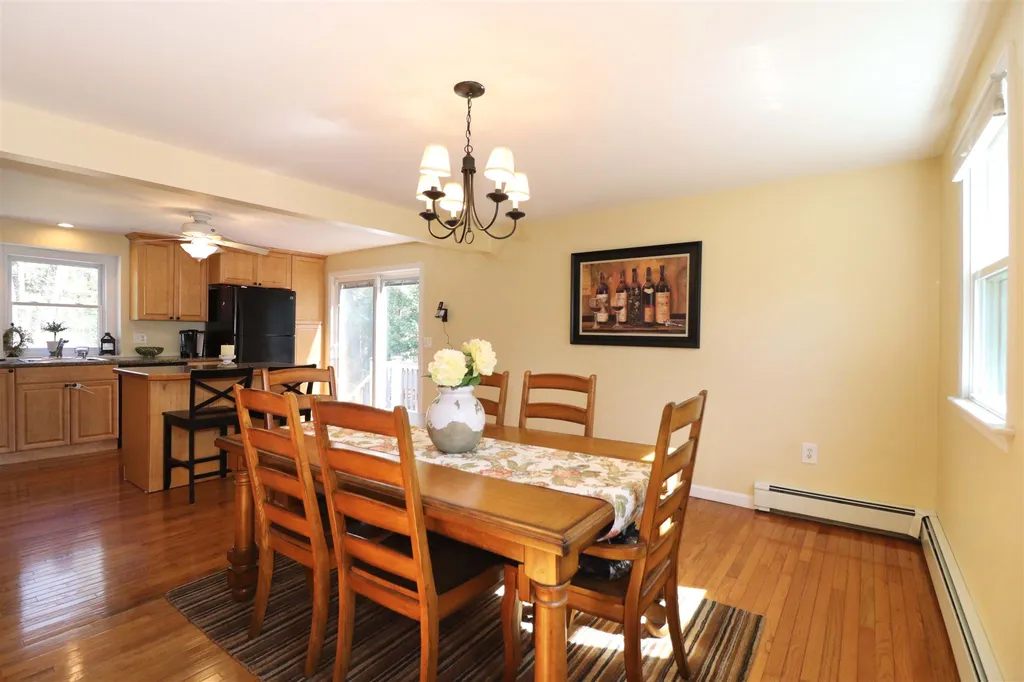 5 Blossom Road Windham NH 03087