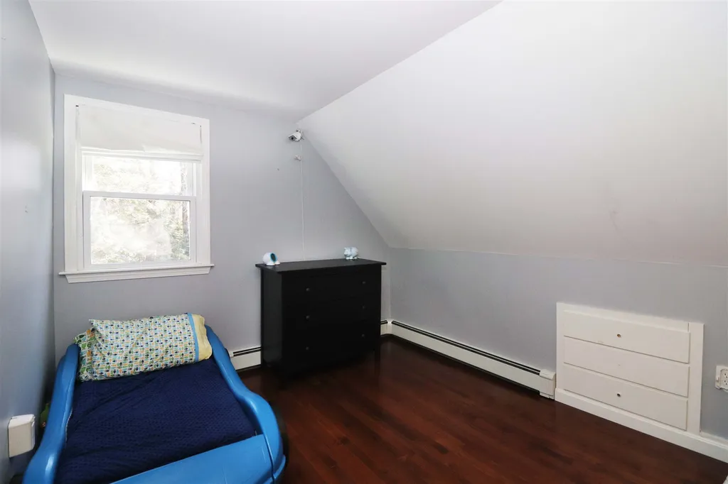 5 Blossom Road Windham NH 03087