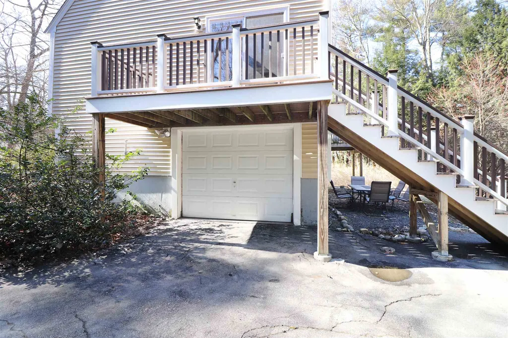 5 Blossom Road Windham NH 03087