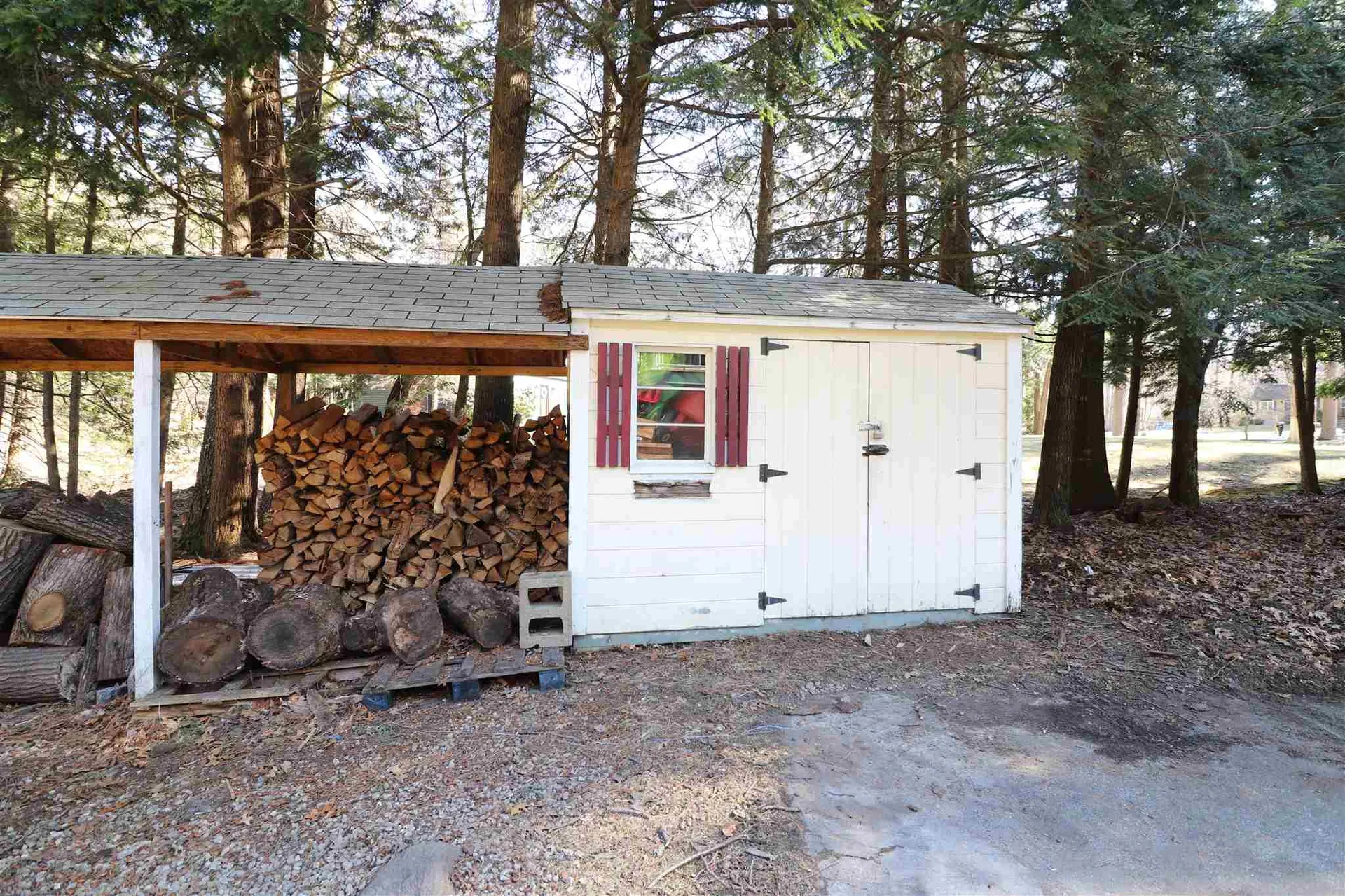 5 Blossom Road Windham NH 03087