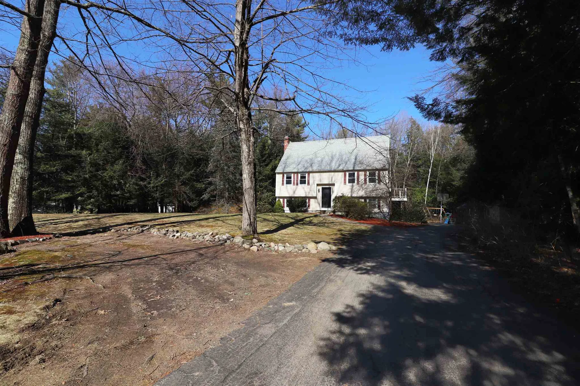 5 Blossom Road Windham NH 03087