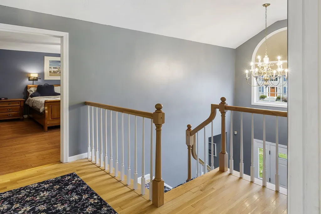 12 Sutherland Drive Hudson NH 03051