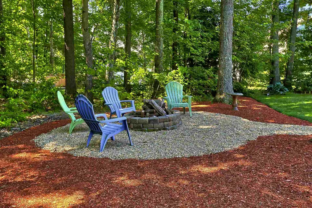 12 Sutherland Drive Hudson NH 03051