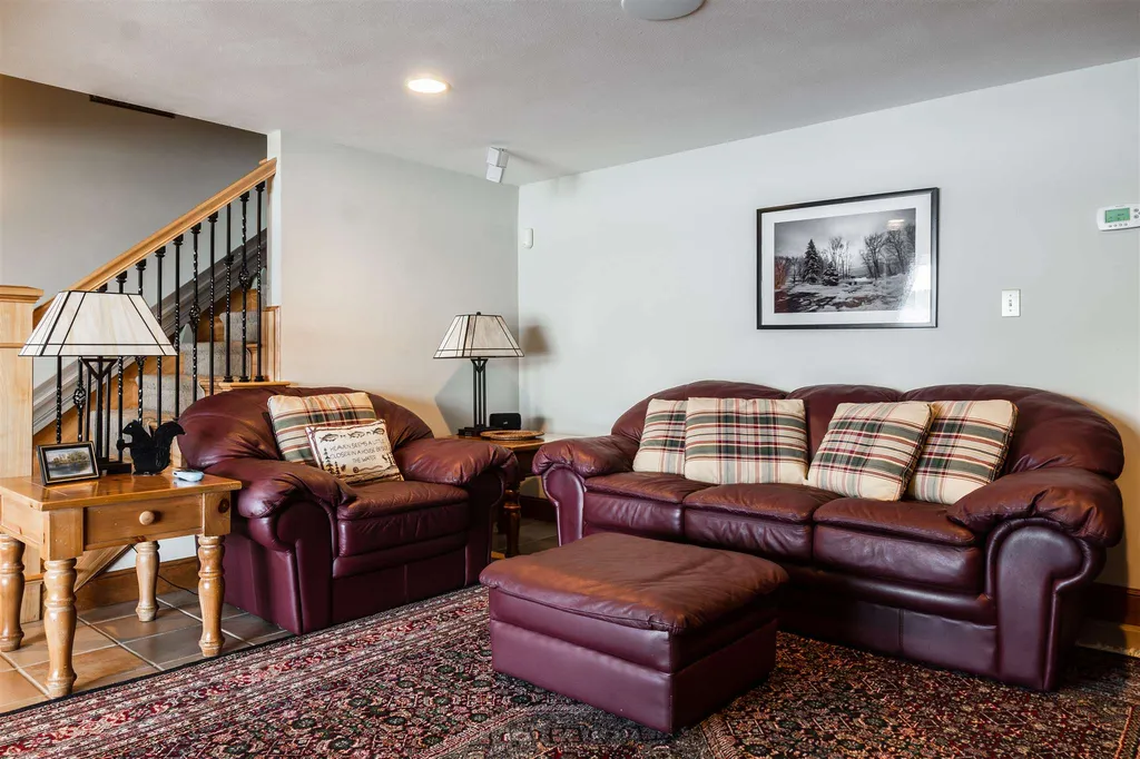 27 Wadleigh Point Road Kingston NH 03848