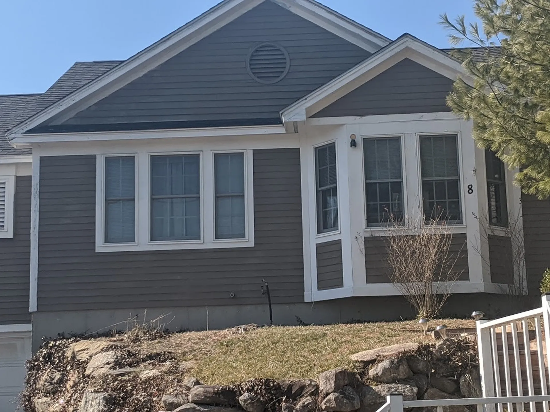 8 Lynwood Lane Manchester NH 03109
