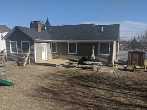 8 Lynwood Lane Manchester NH 03109